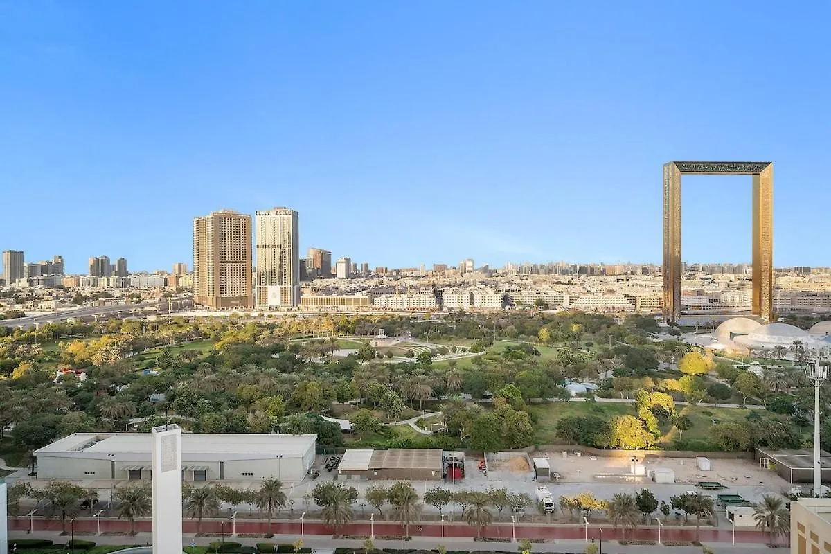 First Class 2Br Panoramic Views Of Dubai Frame Apartment